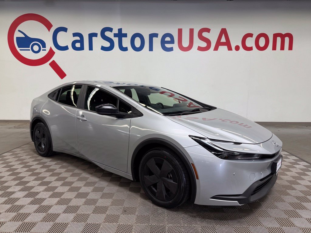 2025 Toyota Prius LE FWD