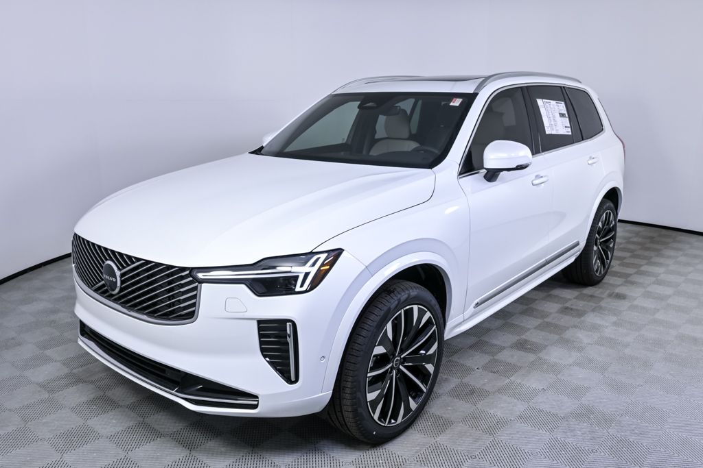 2026 Volvo XC90 B5 Plus 7-Passenger AWD