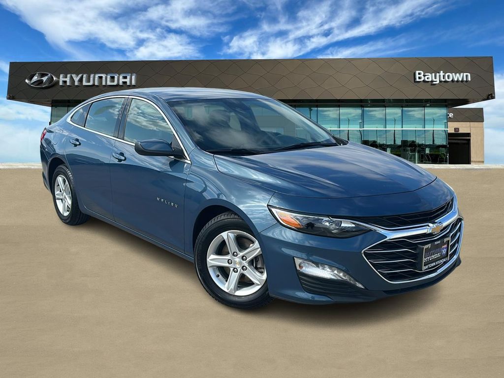 2024 Chevrolet Malibu LT Blue at Baytown Hyundai
