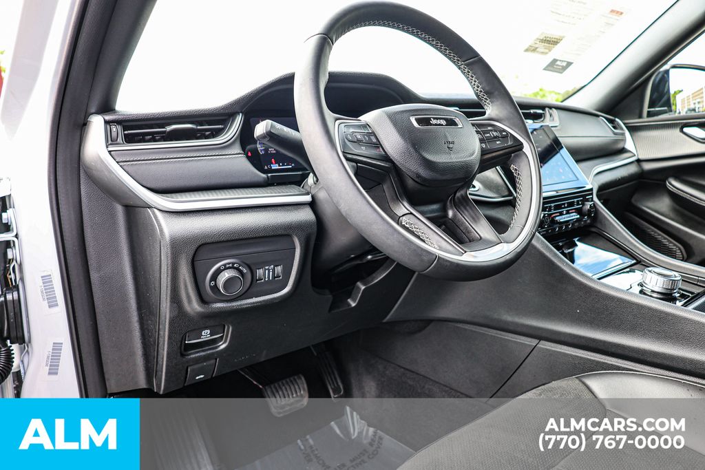 Used 2025 White Jeep Altitude/MT Certified image 28