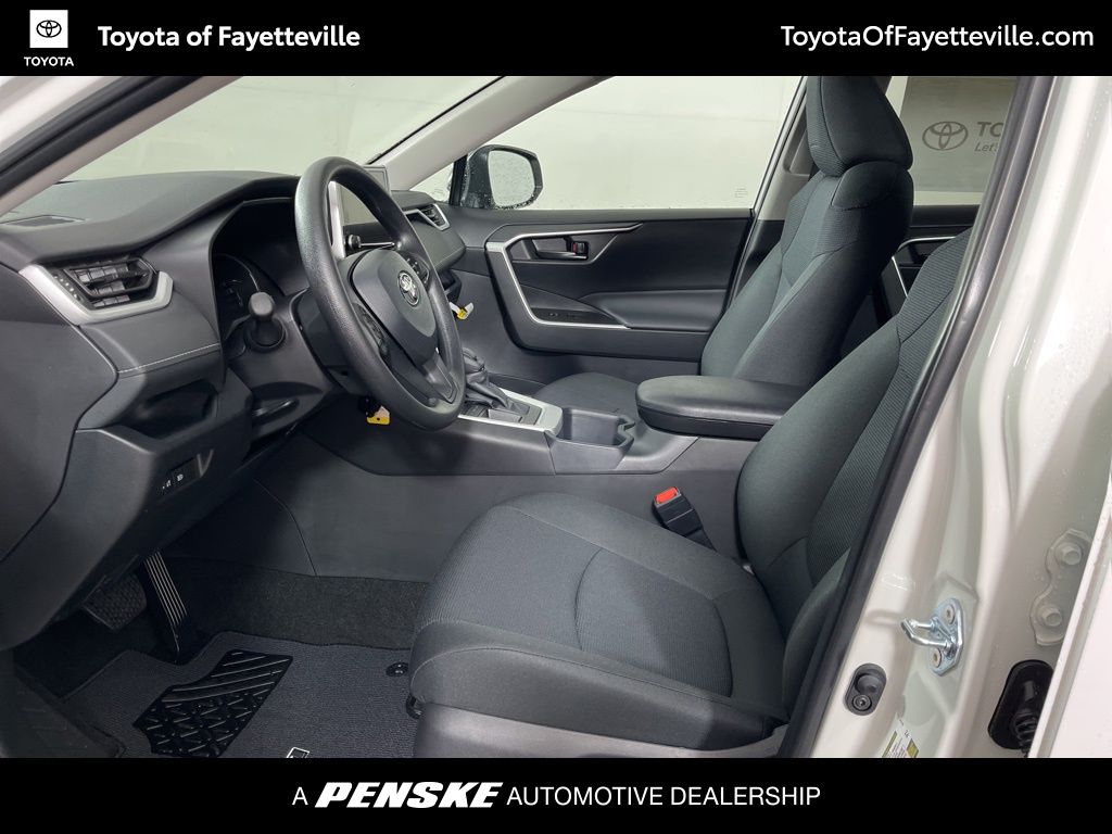 Thumbnail: 2025 Toyota RAV4 - 22