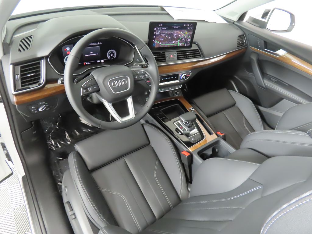 2024 Audi Q5 e  35