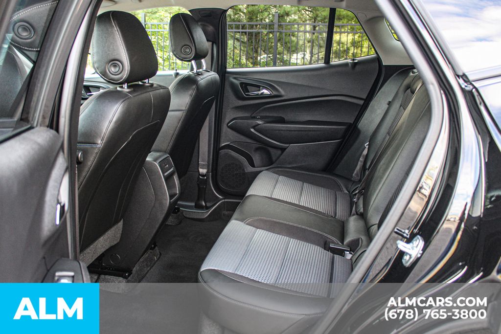 Used 2025 Black Chevrolet LT image 18