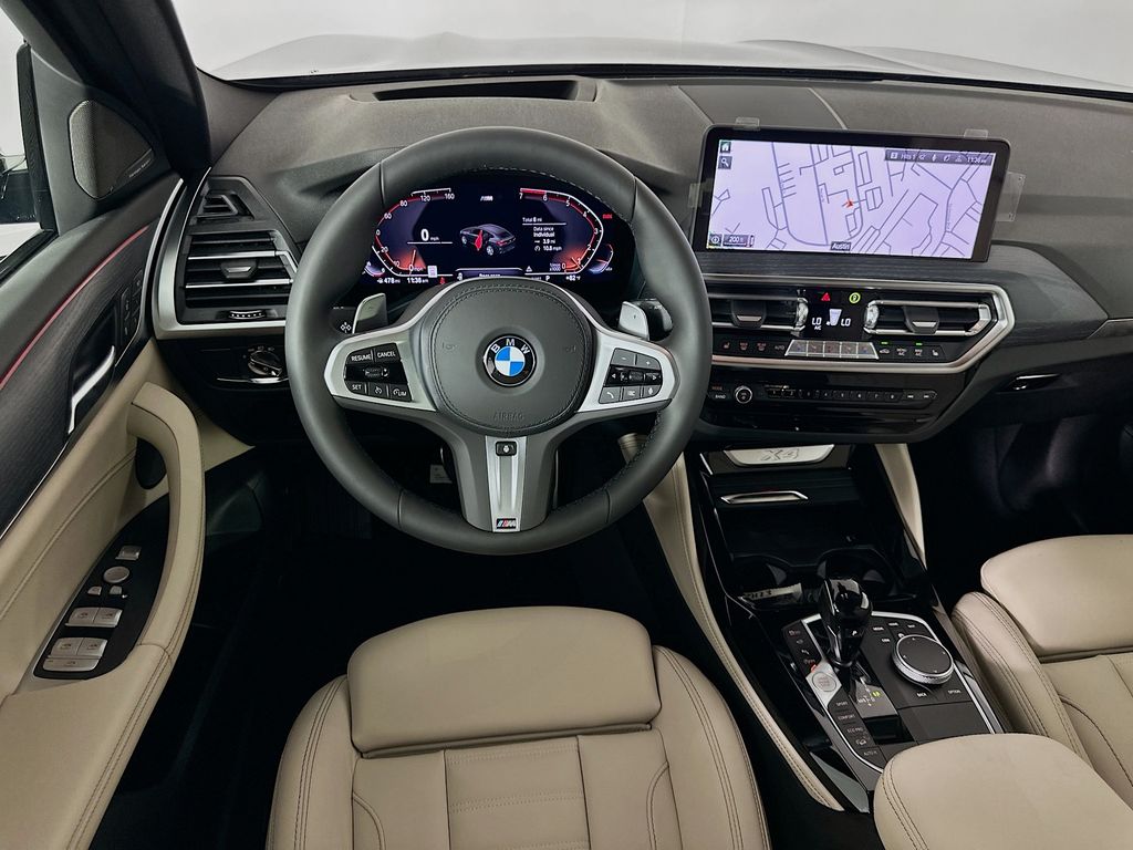 Thumbnail: 2025 BMW X4 - 19
