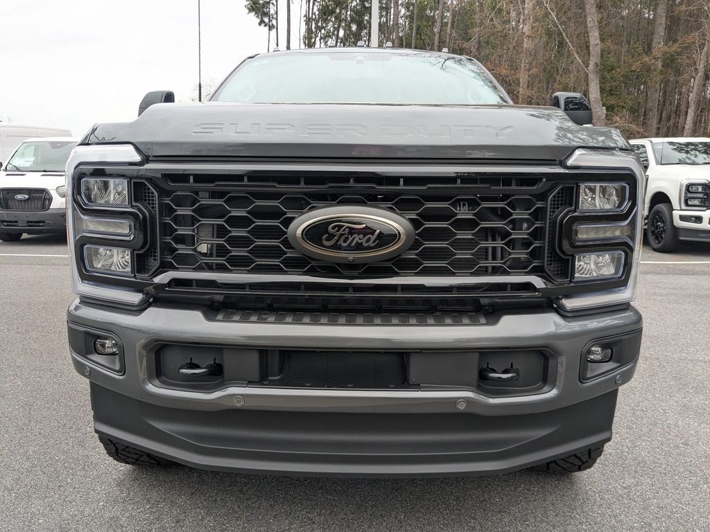 2026 Ford F-350 LARIAT