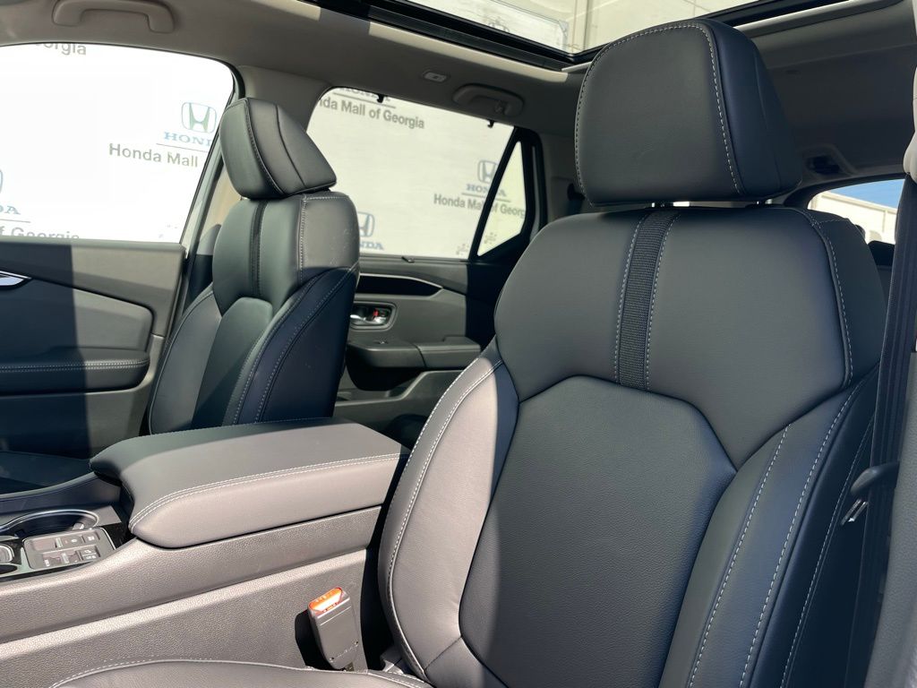 Thumbnail: 2025 Honda Pilot - 26