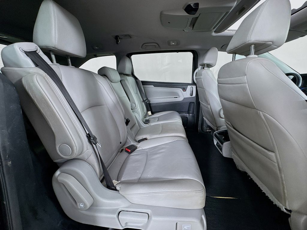 Used Car 2018 Honda Odyssey  Touring For Sale Under $25,000 In Austin, Texas