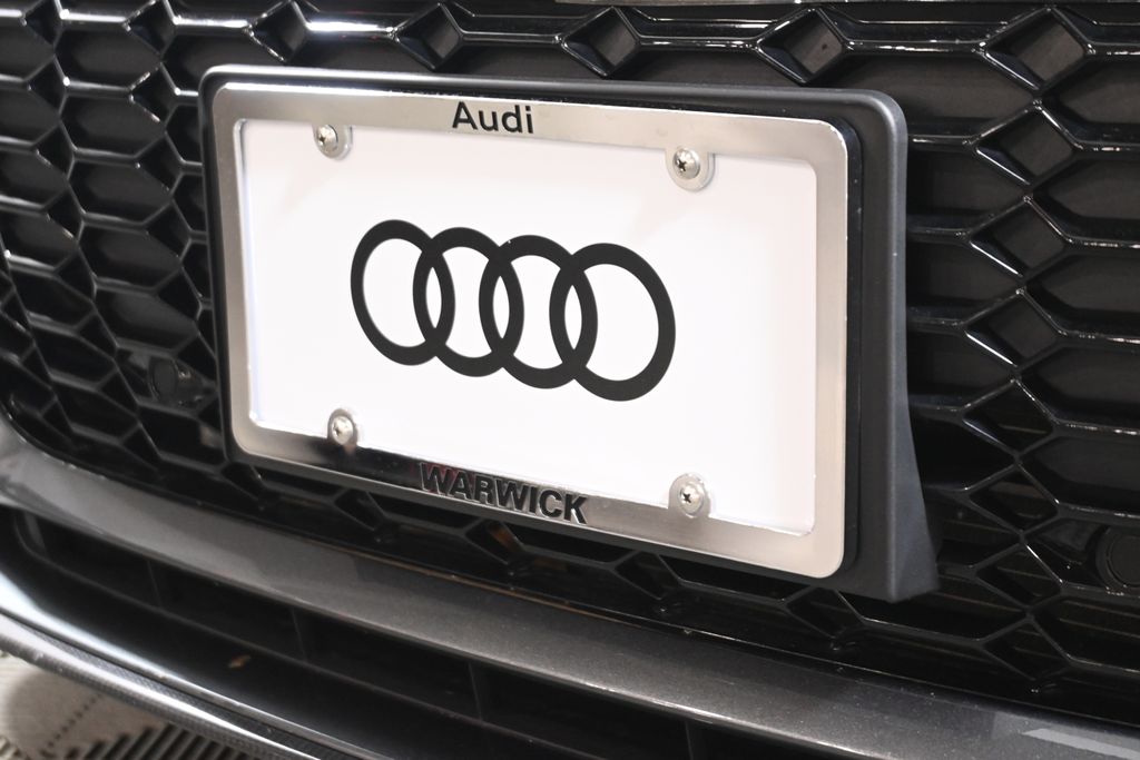 Thumbnail: 2023 Audi RS 6 - 14