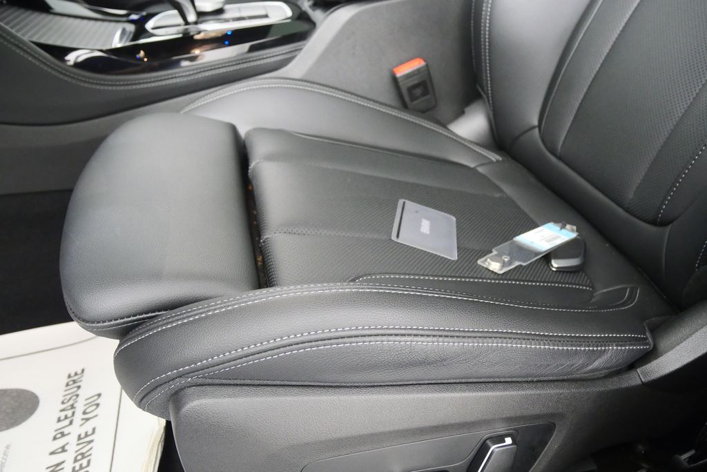 2024 BMW X4 xDrive30i 10