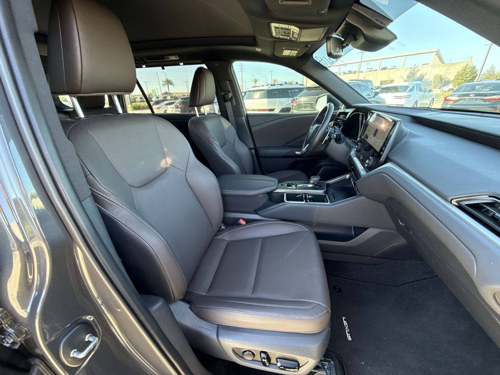 Thumbnail: 2025 Lexus TX - 16