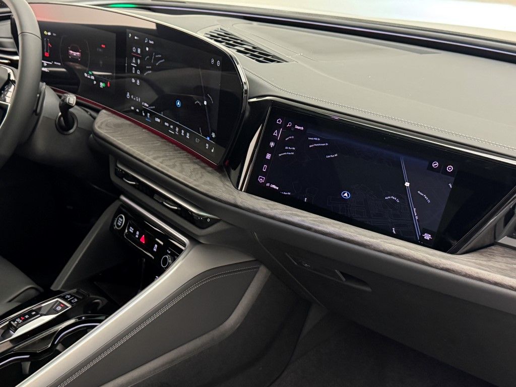 Thumbnail: 2025 Audi Q5 - 18