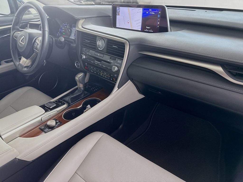 2019 Lexus RX  29