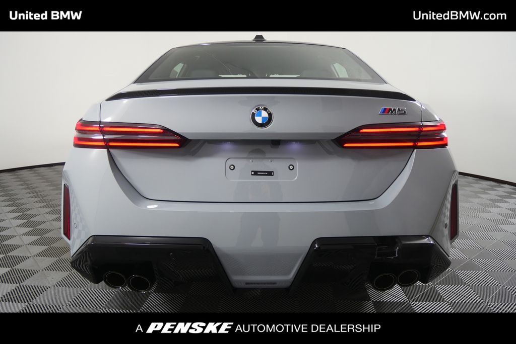 Thumbnail: 2026 BMW M5 - 5