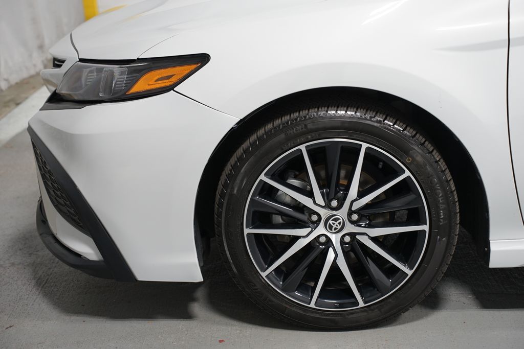 Thumbnail: 2023 Toyota Camry - 5