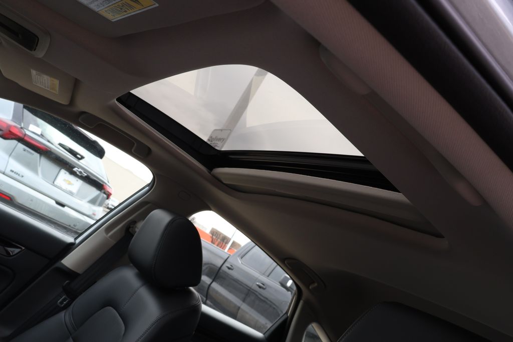 Thumbnail: 2023 Honda Civic - 10