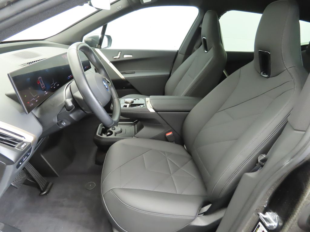 2024 BMW iX xDrive50 19