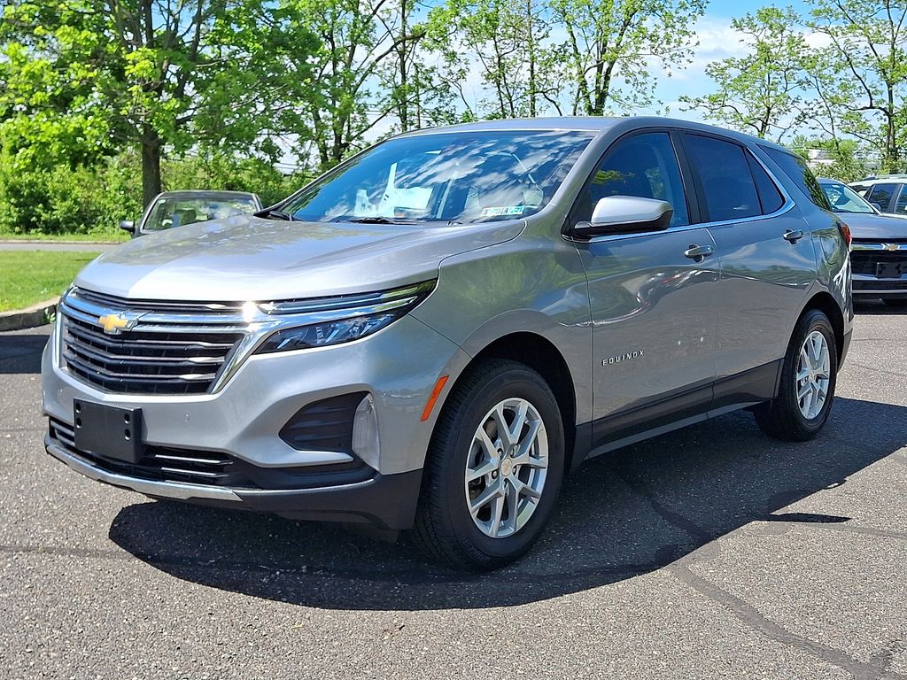 used 2024 Chevrolet Equinox car, priced at $23,354