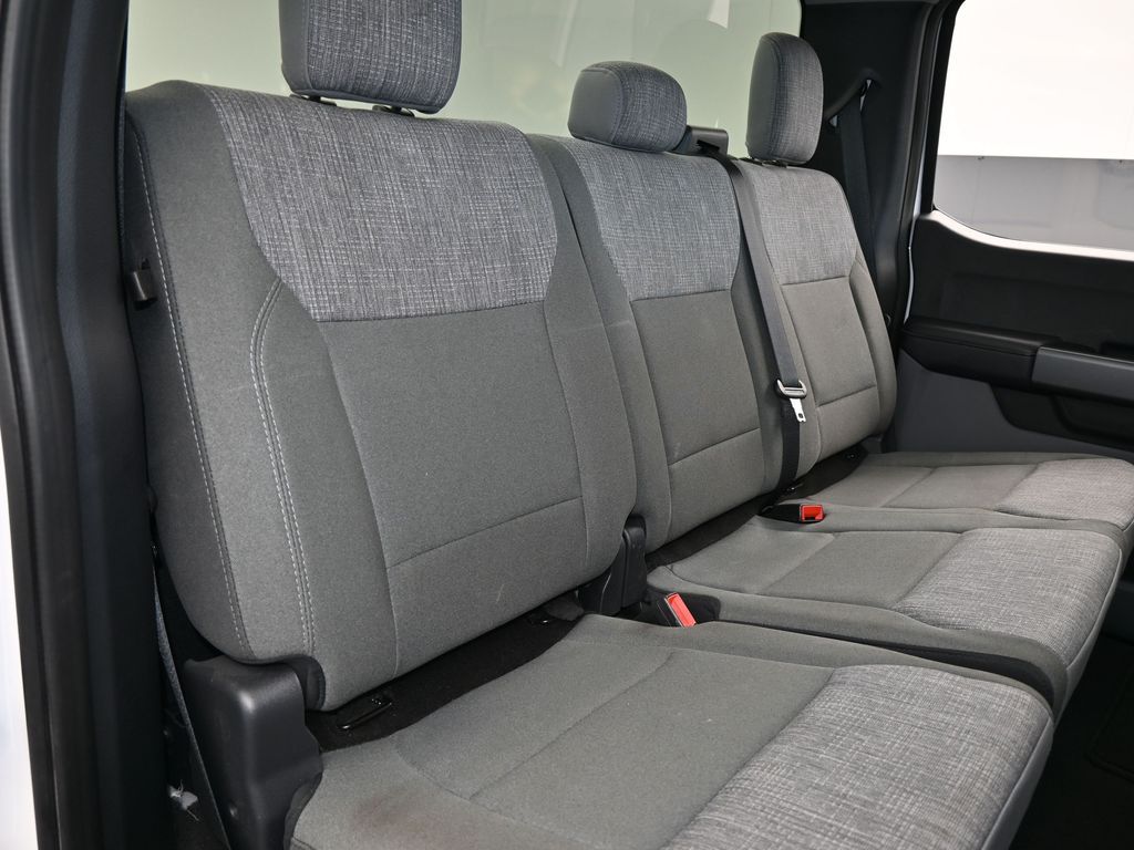 Used 2025 Oxford White Ford XLT image 41