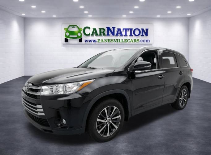 2017 Toyota Highlander XLE - Main Image
