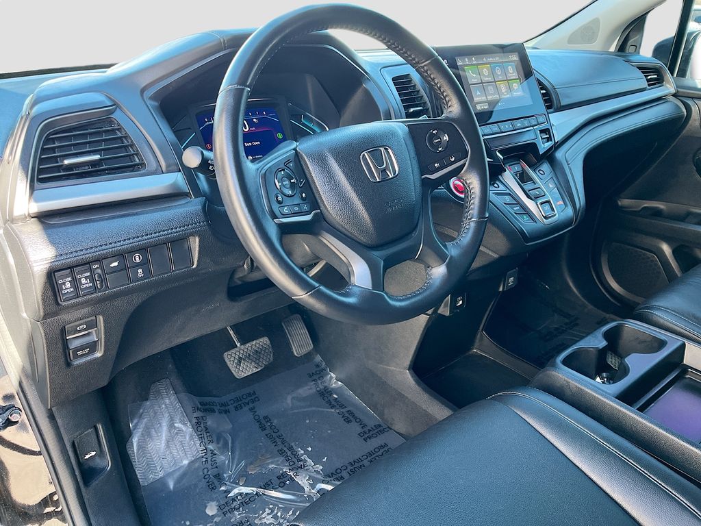 Used 2024 Black Honda EX-L image 9