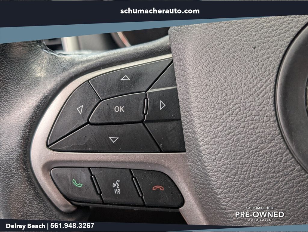 used 2021 Jeep Grand Cherokee car, priced at $16,498