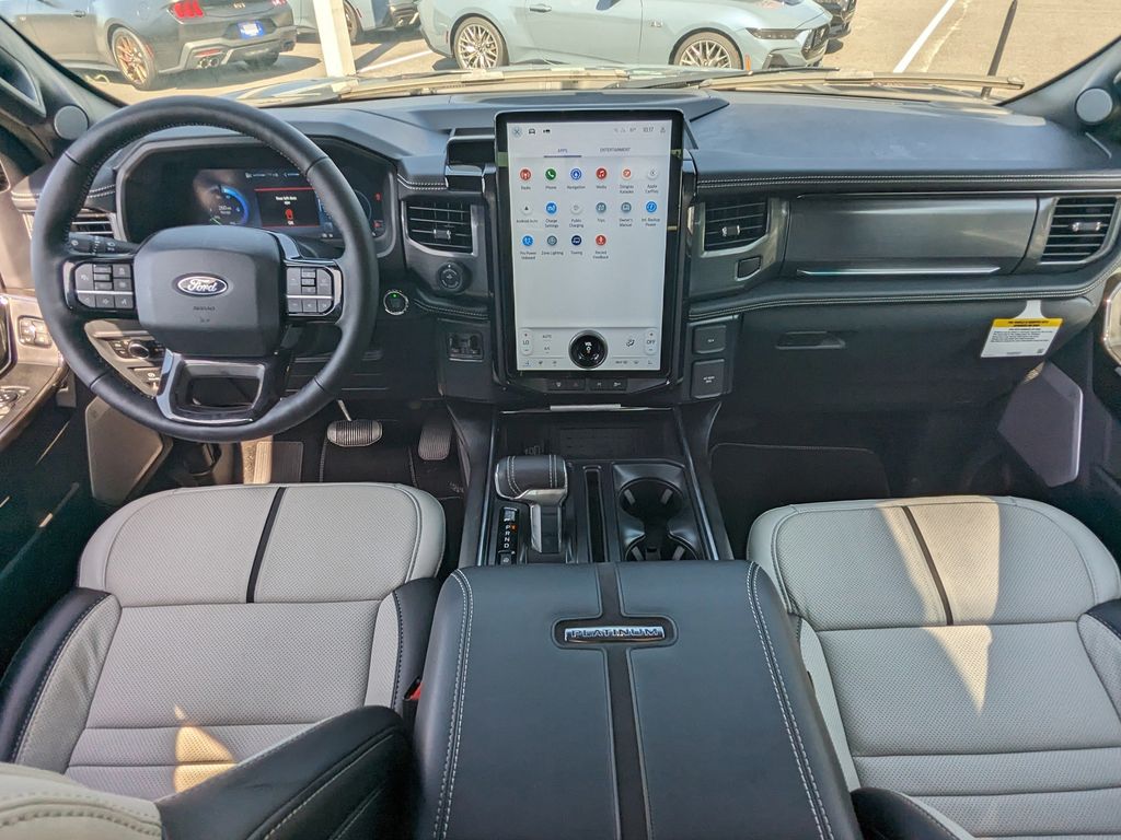 2025 Ford F-150 Lightning Platinum