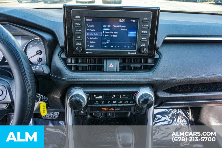 2021 Toyota RAV4 LE - Photo 40