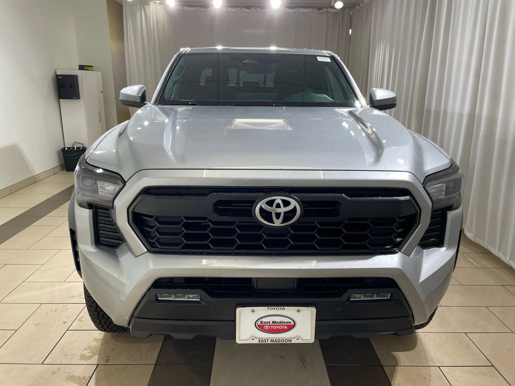 2024 Toyota Tacoma TRD Off-Road 8