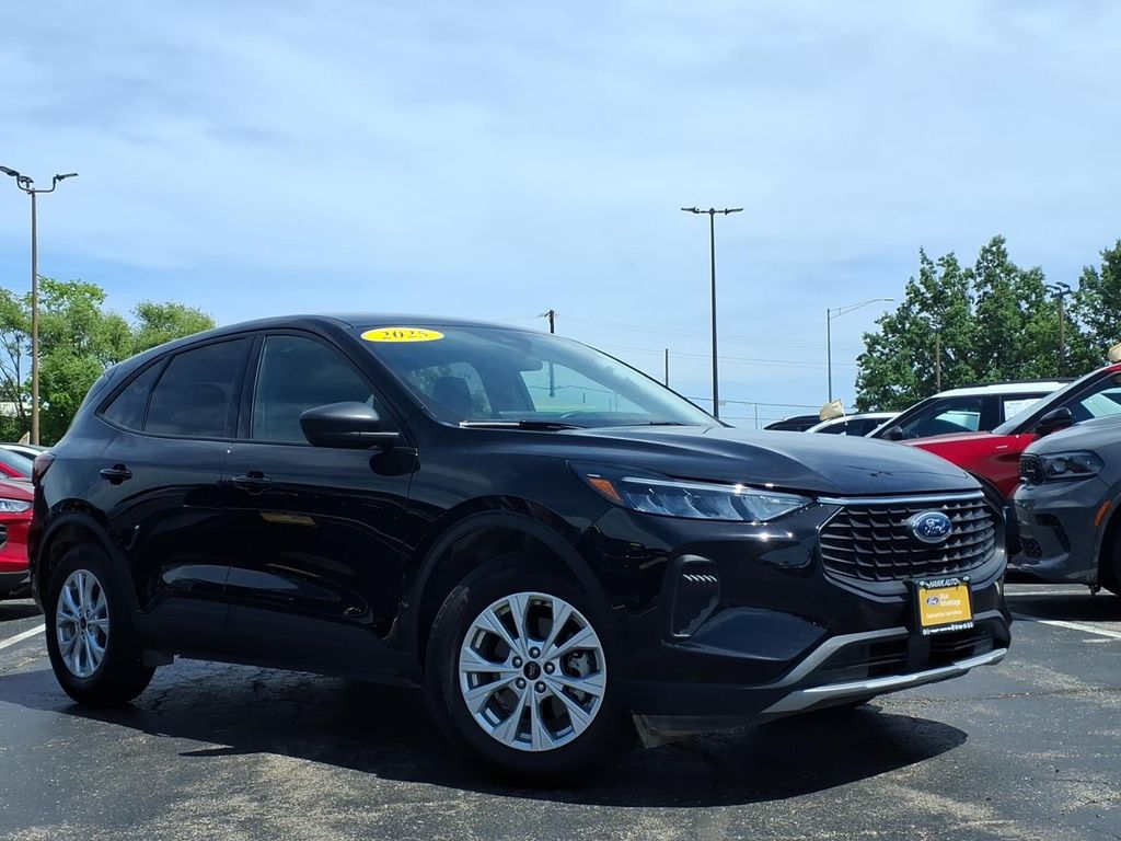 Black Metallic 2025 Ford Escape Active FWD SUV / Crossover Front-Wheel Drive 8-Speed Automatic