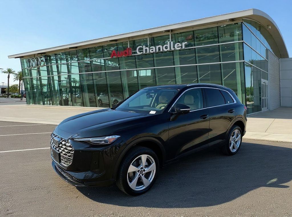 Thumbnail: 2026 Audi Q5 - 1