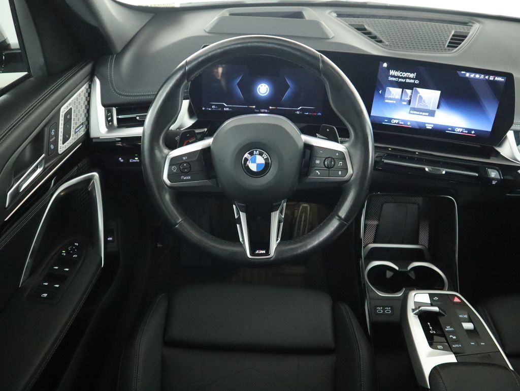 Thumbnail: 2023 BMW X1 - 10