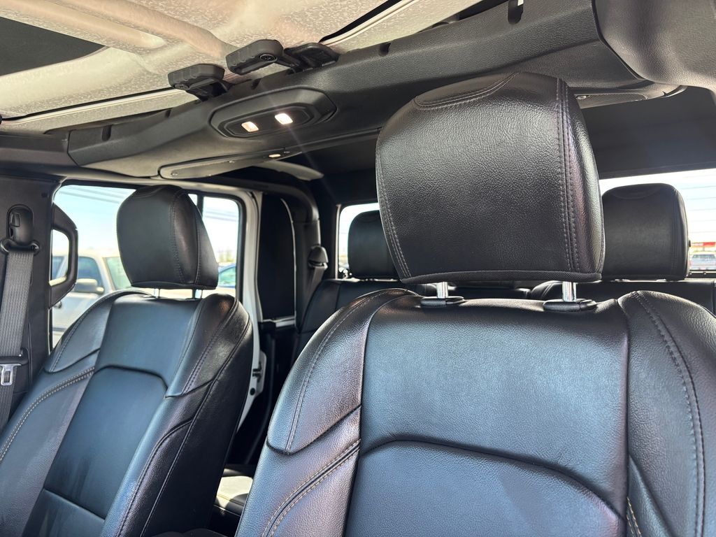 Used Car 2024 Jeep Gladiator  Texas Trail For Sale Under $40,000 In Austin, Texas