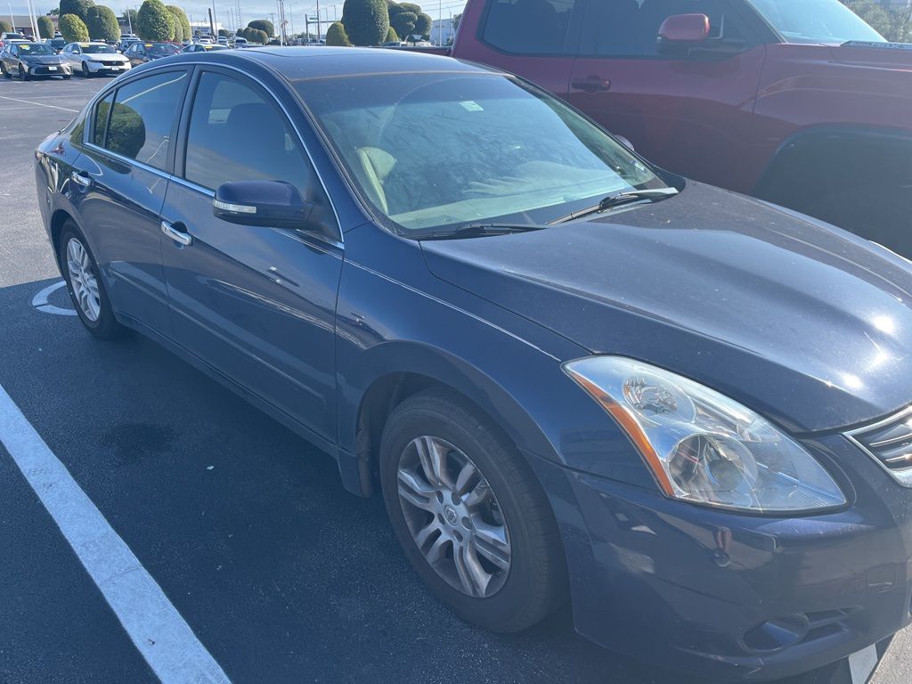 Thumbnail: 2012 Nissan Altima - 3
