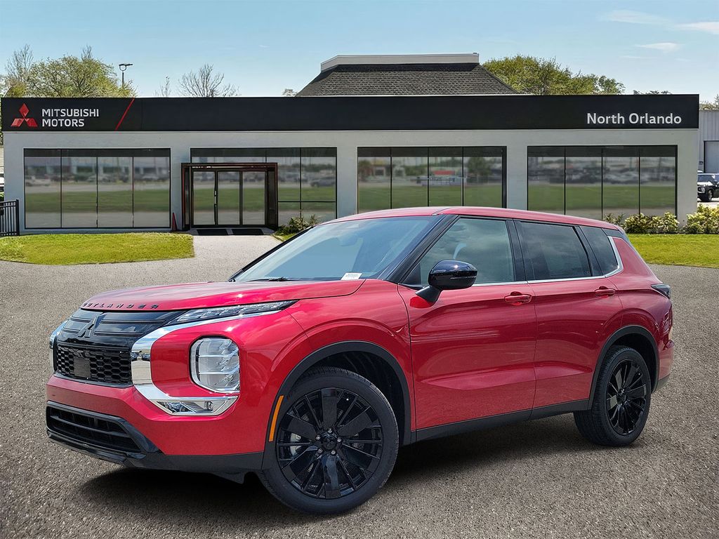 2026 Mitsubishi Outlander LE