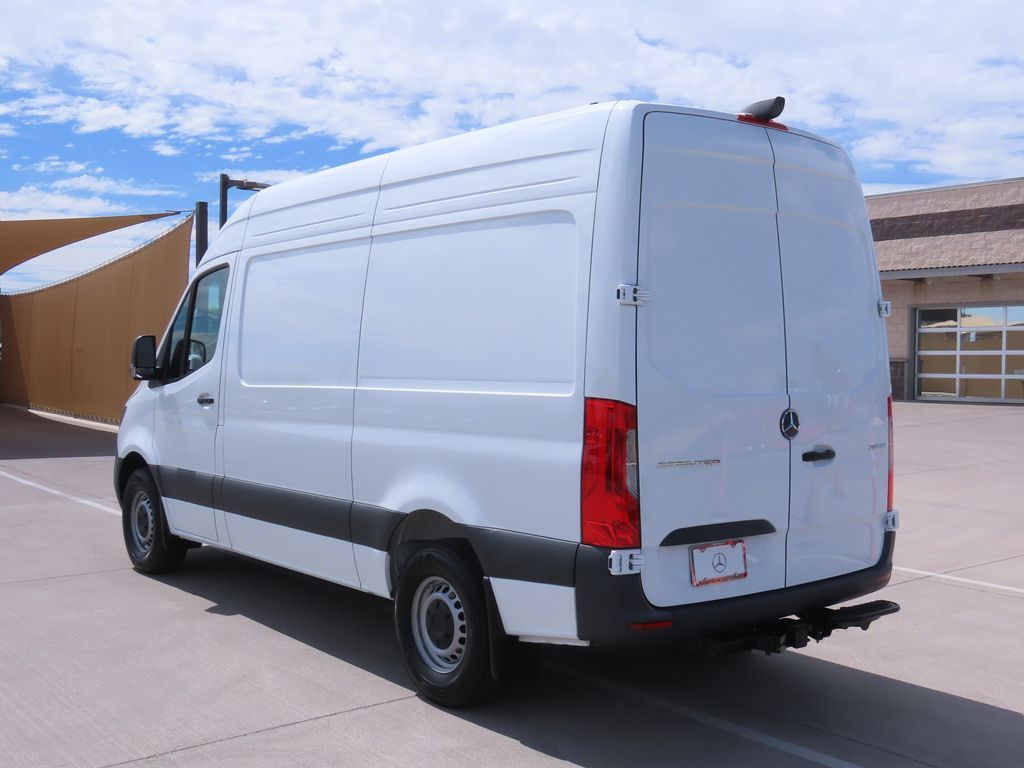 Thumbnail: 2025 Mercedes-Benz Sprinter - 7