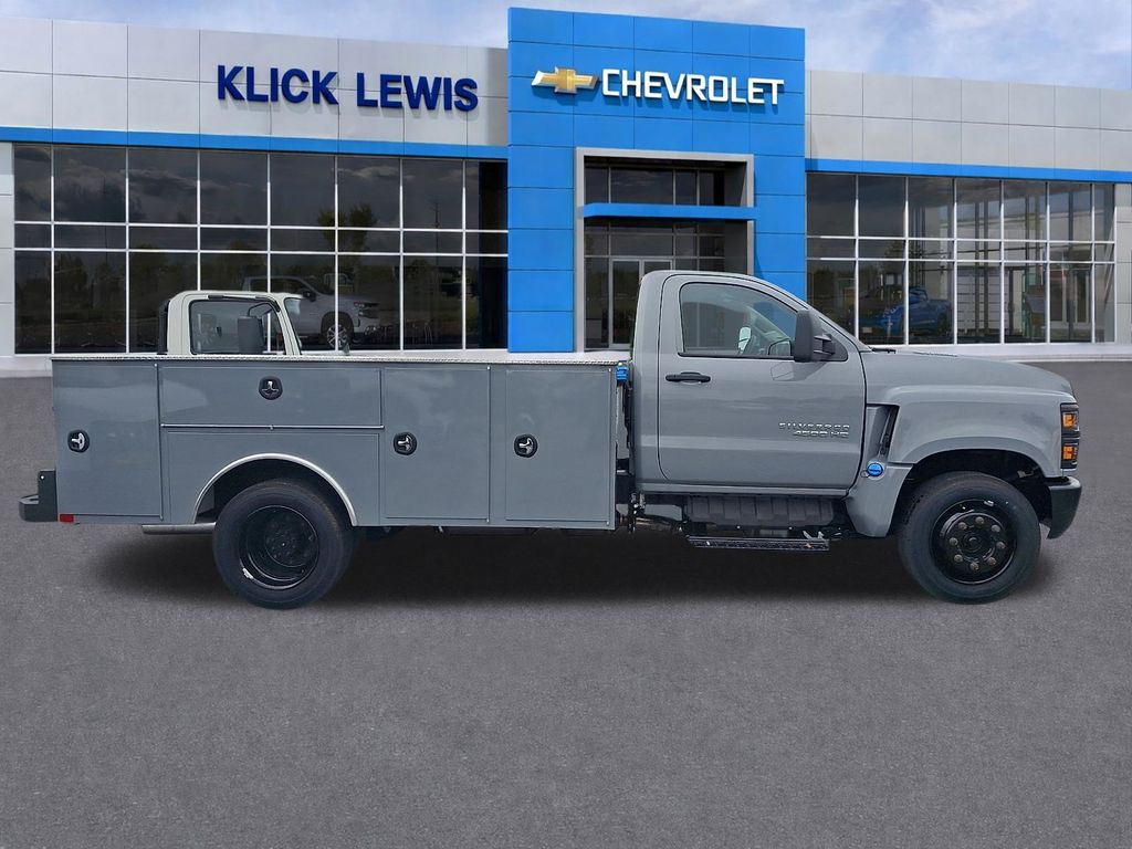 2024 Chevrolet Silverado 4500HD Work Truck - 5