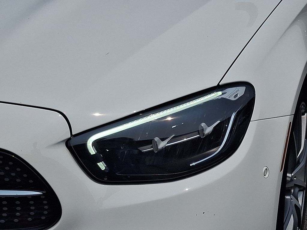 Thumbnail: 2023 Mercedes-Benz E-Class - 9
