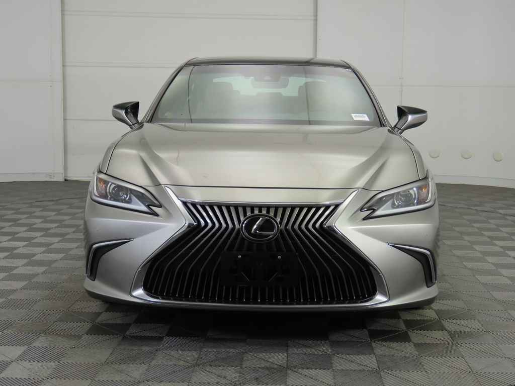 Thumbnail: 2019 Lexus ES - 2