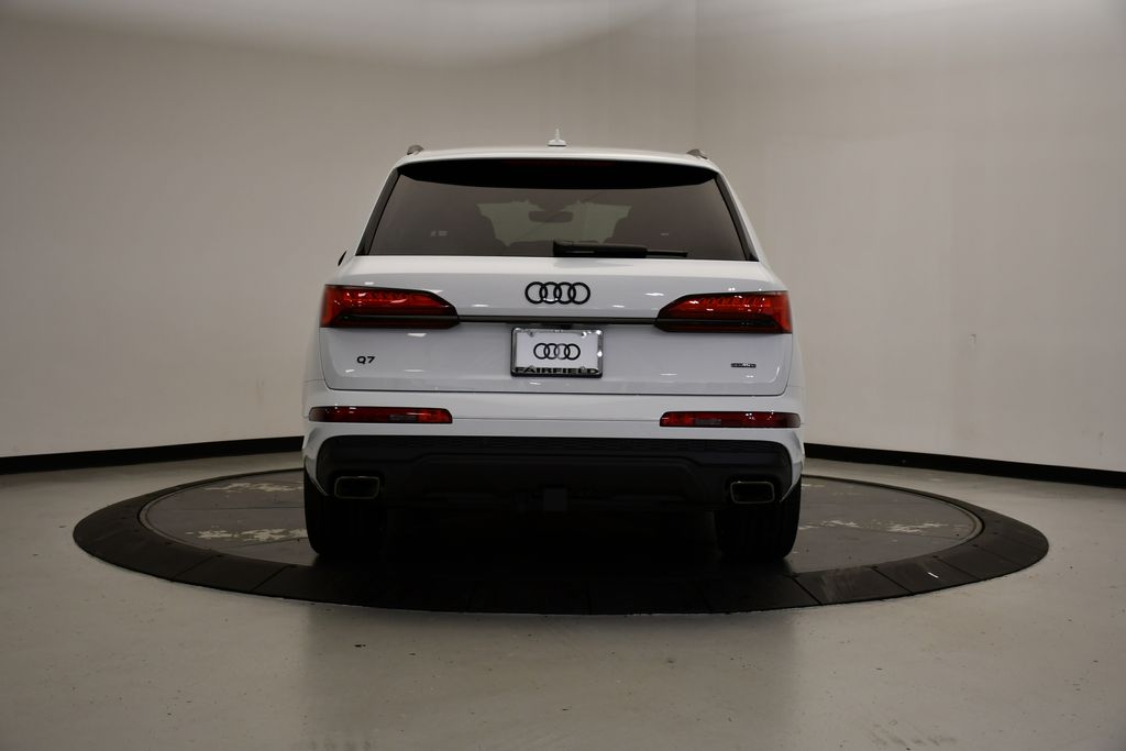 Thumbnail: 2026 Audi Q7 - 4