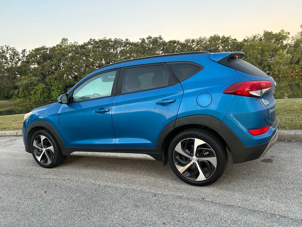 Thumbnail: 2018 Hyundai Tucson - 3