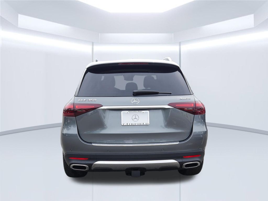 Thumbnail: 2026 Mercedes-Benz GLE - 4