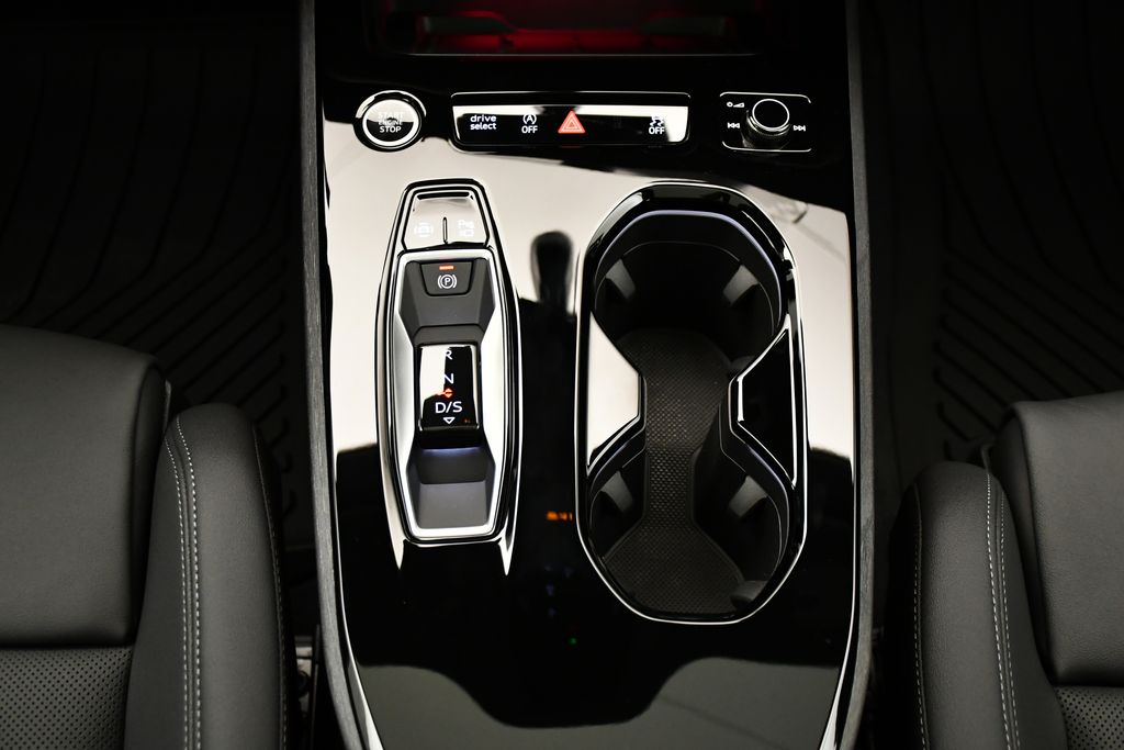 Thumbnail: 2025 Audi A5 - 28