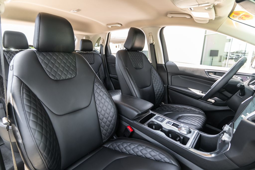 Used 2024 Ford Edge SUV