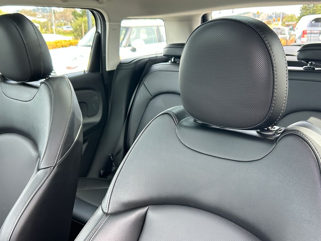 Thumbnail: 2018 MINI Cooper Countryman - 14