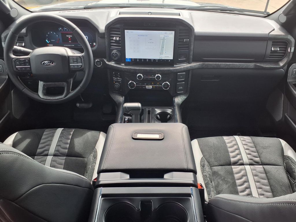 2025 Ford F-150 XLT - 8