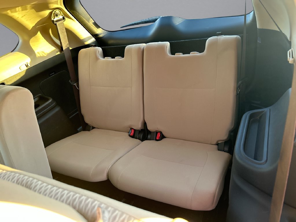 Thumbnail: 2016 Mitsubishi Outlander - 27