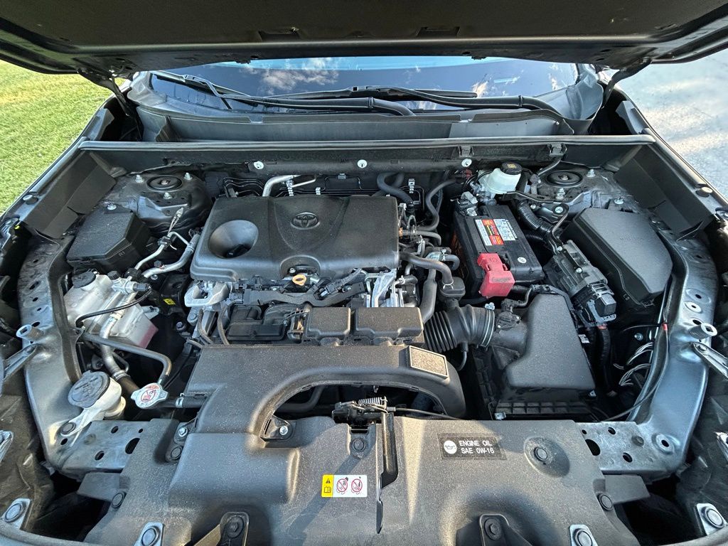 Thumbnail: 2021 Toyota RAV4 - 11