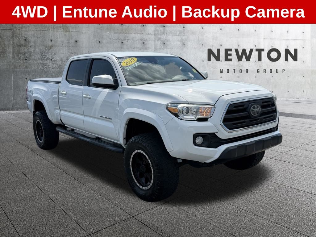 Super White 2019 Toyota Tacoma Pickup Truck Four-Wheel Drive 6-Speed Automatic