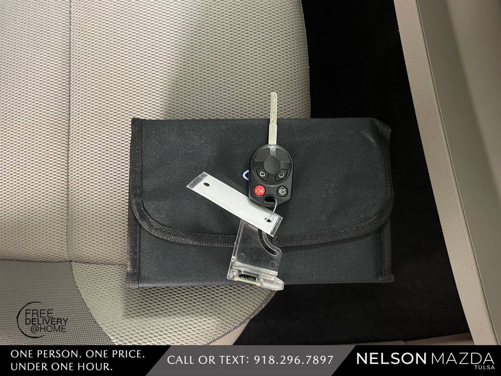 Used 2014 Red Ford SE image 43