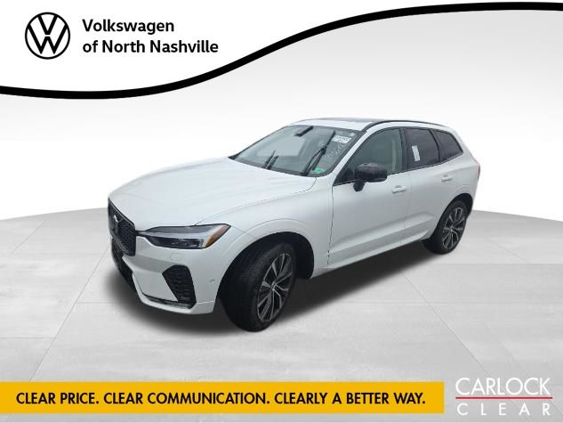 Crystal White Metallic 2024 Volvo XC60 B5 Plus Dark Theme AWD SUV / Crossover All-Wheel Drive Automatic